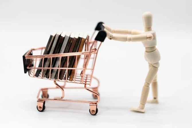 新知达人, “不赚钱”的图书生意，为什么总有大厂前赴后继？