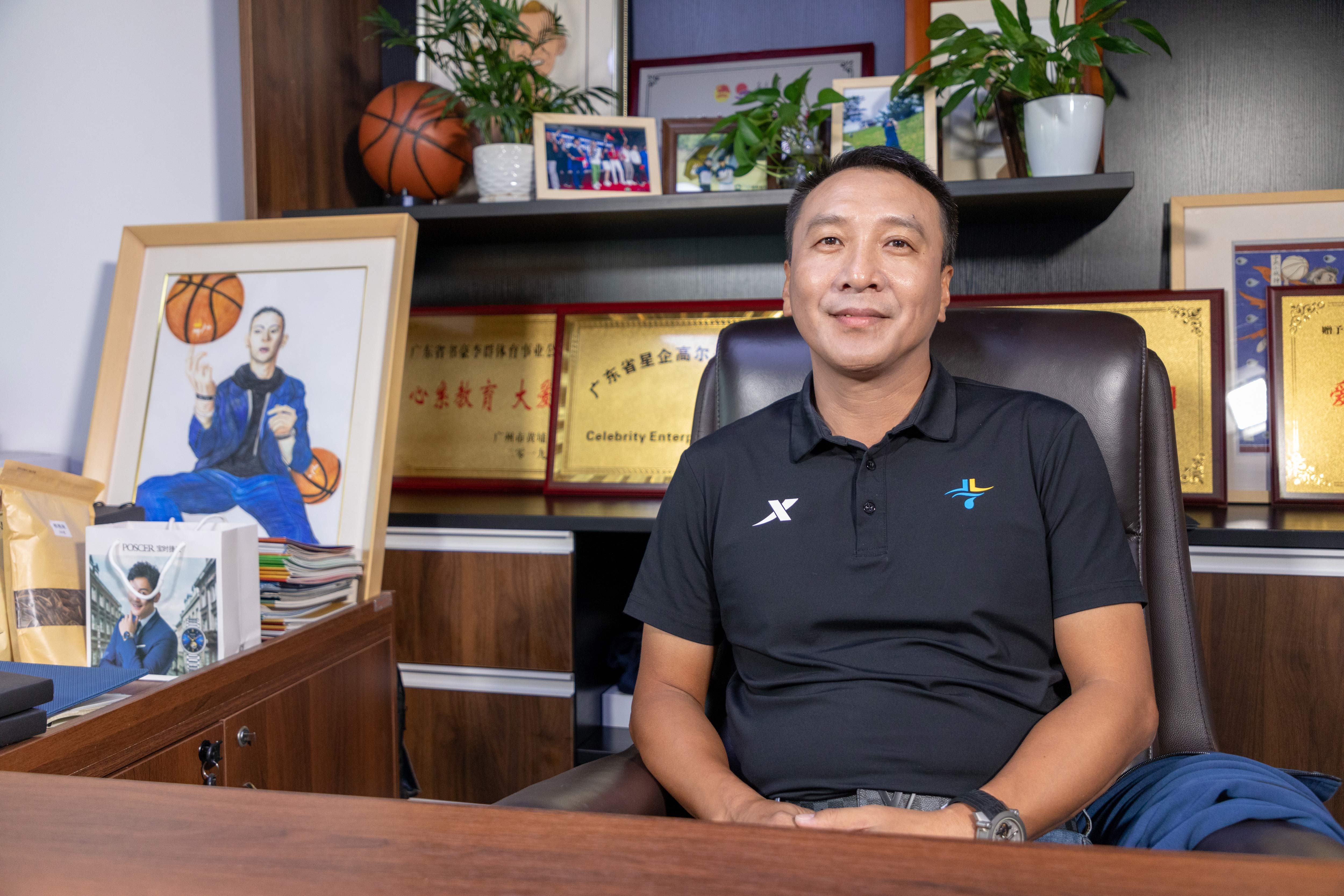 南财对话豪群联盟李群体育培训标准化和专业化助力全民健康