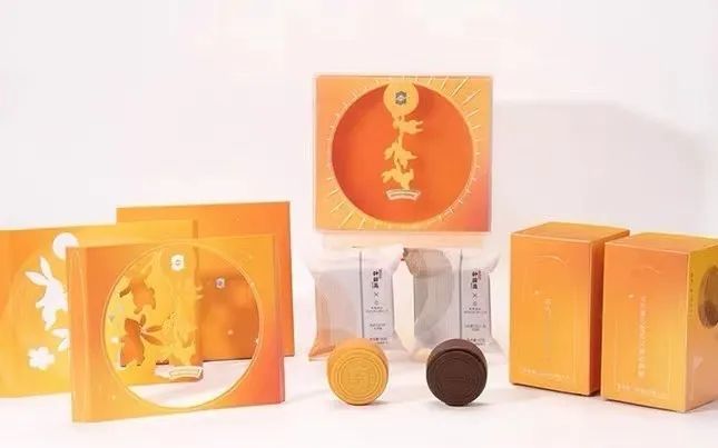 新知达人, 又贵又“野”的月饼，年轻人为什么抢着买？