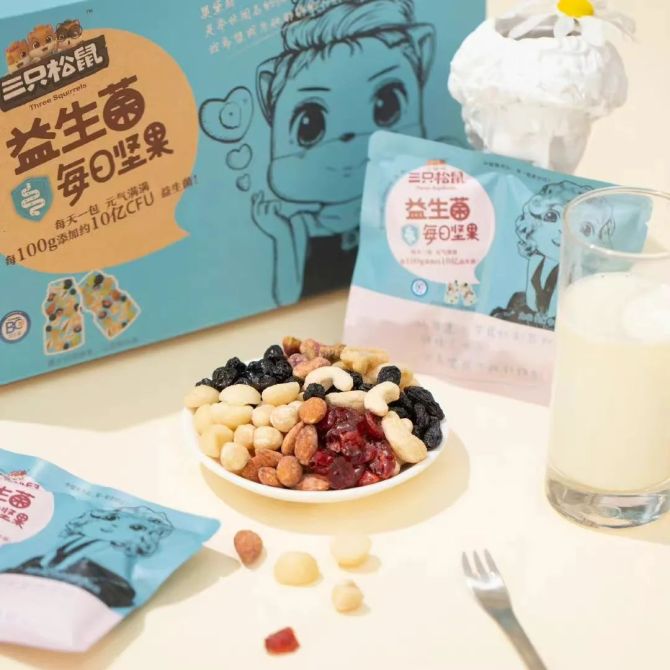 新知达人, 三只松鼠困于代工