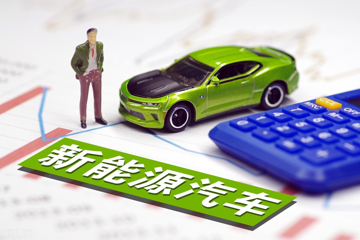 新能源基金接连回调，2022年还能再次“火”起来吗？