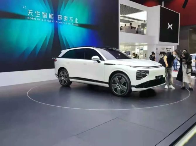 新知达人, 新能源汽车2021：新势力筑墙、老玩家加速、大厂争做跨界之王