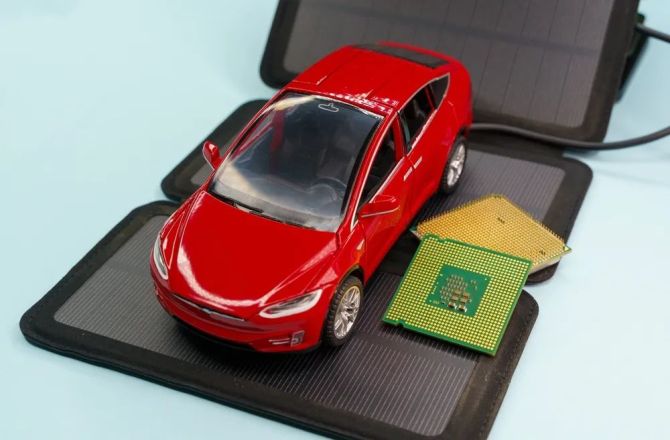 新知达人, 新能源汽车2021：新势力筑墙、老玩家加速、大厂争做跨界之王