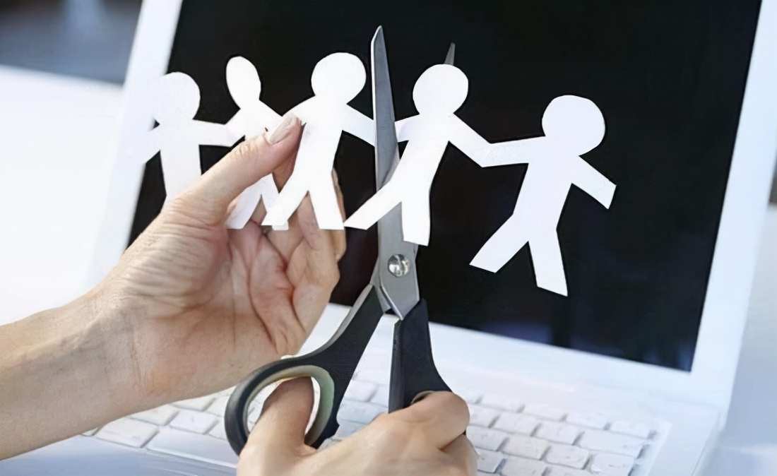 大厂集体裁员，职场人逃离互联网