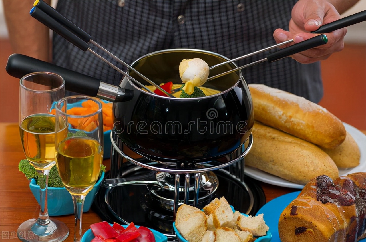 我有故事，你有酒吗？酒饮赛道兴起，如何才能讲好故事？