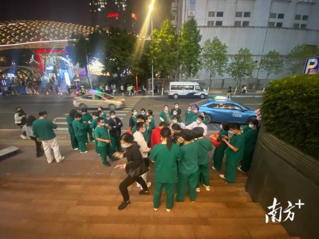 南方+ 张梓望 拍摄