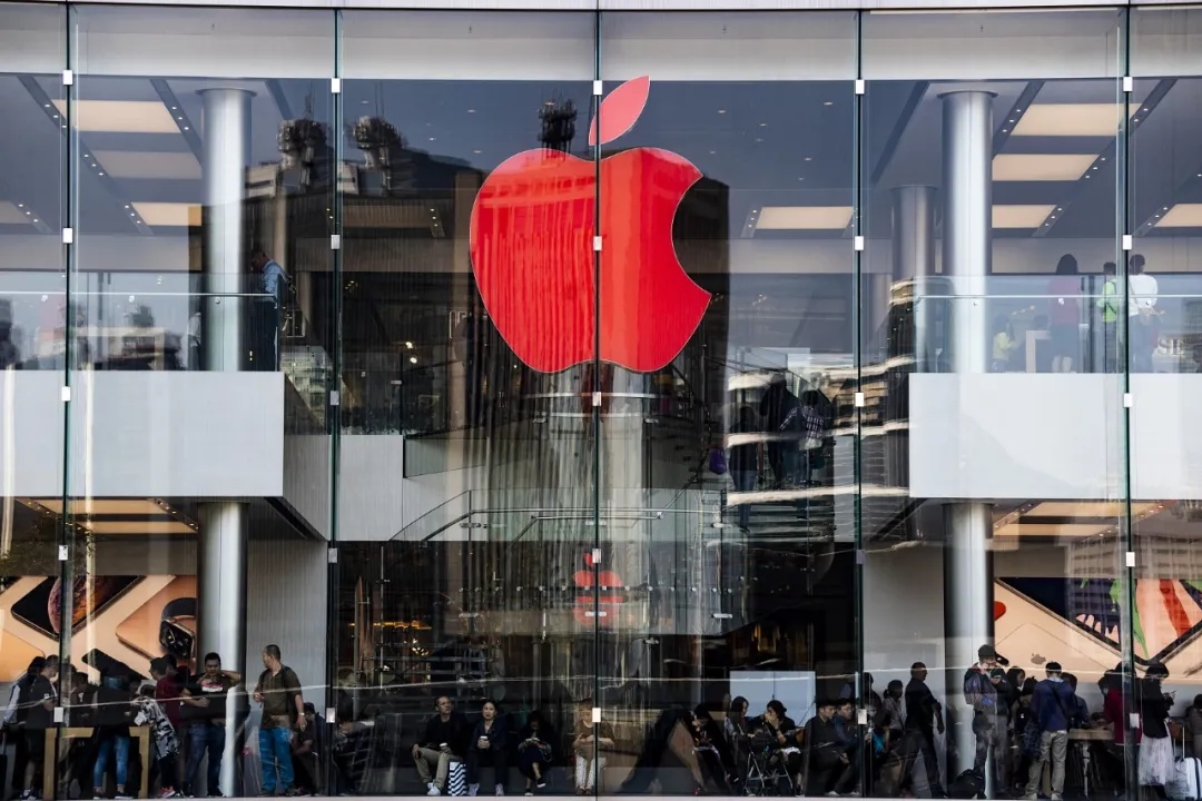 华为缺席，苹果吃饱