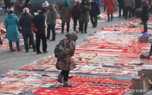 外卖吃七天、开黑到天亮,年轻人的过年姿势把人看傻了