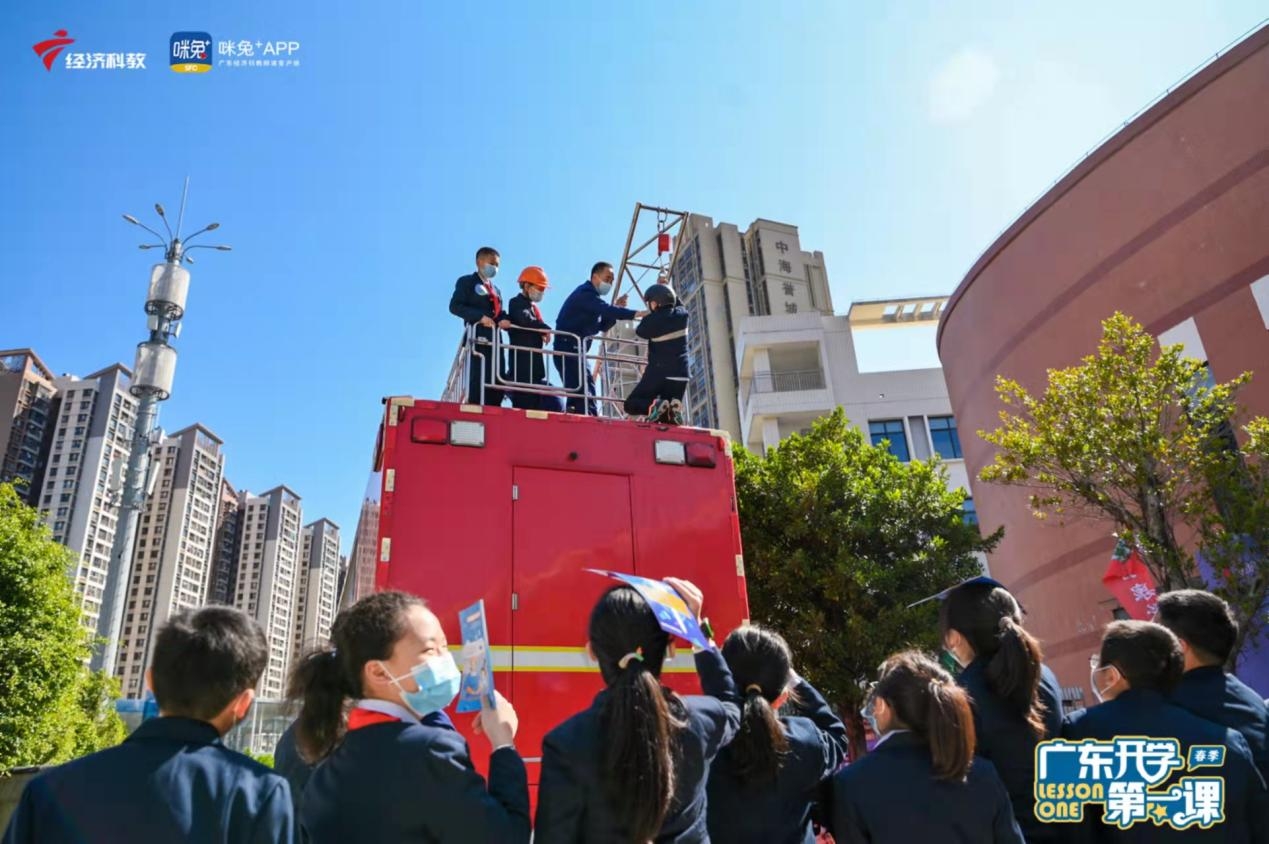 1644849368651041245.png 16.png