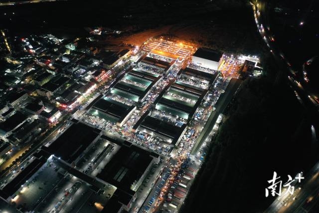 南方+ 朱洪波 拍摄