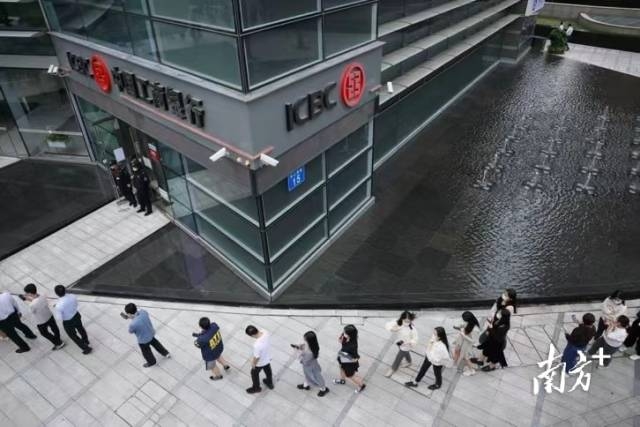 南方+ 梁钜聪 拍摄