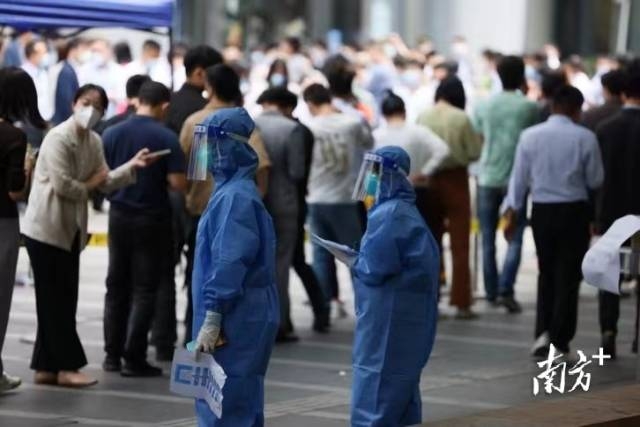 南方+ 梁钜聪 拍摄