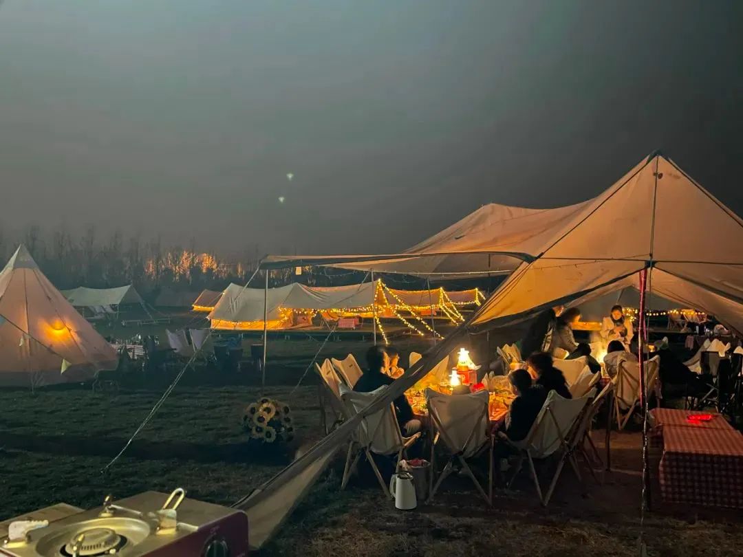 300亿露营经济“高烧”不退,掘金者们站在了岔路口