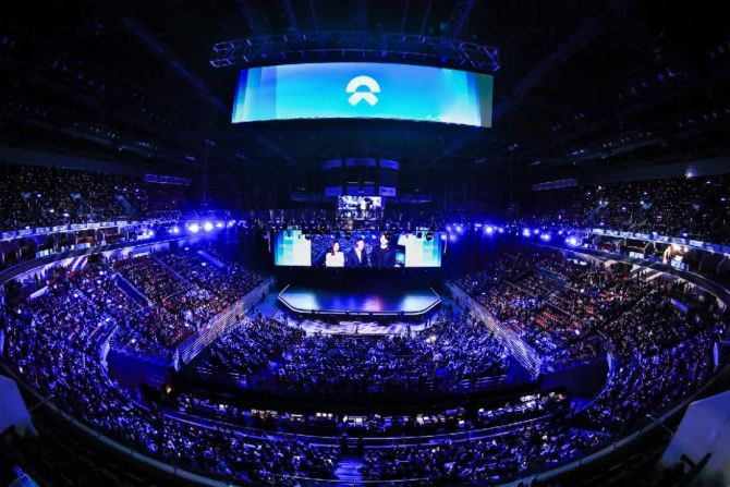 新知达人, 新能源车圈的“造词”狂欢