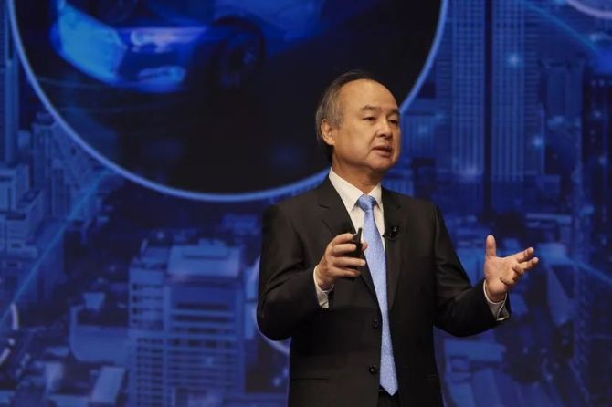 新知达人, 孙正义终于舍得“退场”