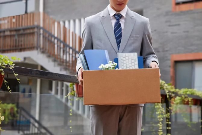 新知达人, 推折叠屏PC、进军元宇宙,能不能救绝望的电脑厂商?