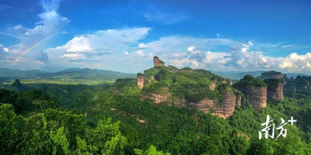 韶关生态区位重要、生态基础良好、生态资源丰富。图为韶关丹霞山景区。