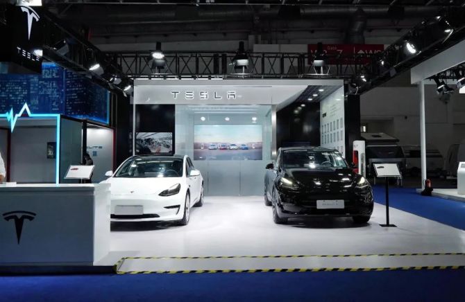 新知达人, 特斯拉“背叛”特斯拉