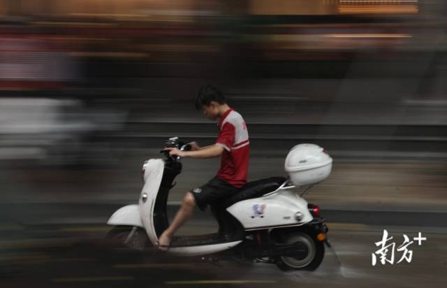 南方+ 王良珏 拍摄