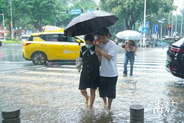 南方+ 王良珏 拍摄