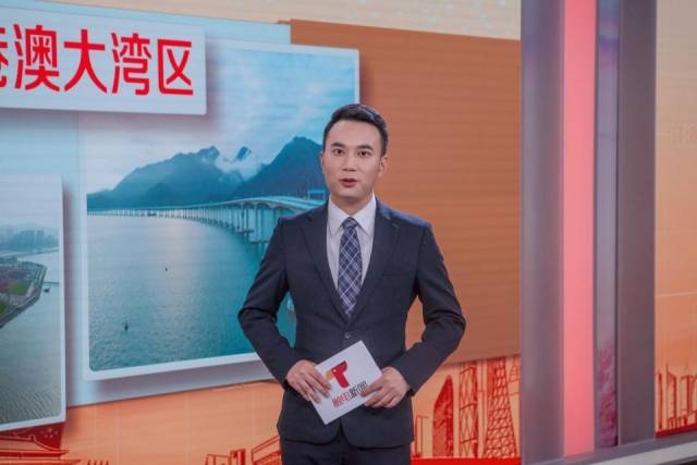 曾小强《用新闻理想点燃网络正能量的火花》