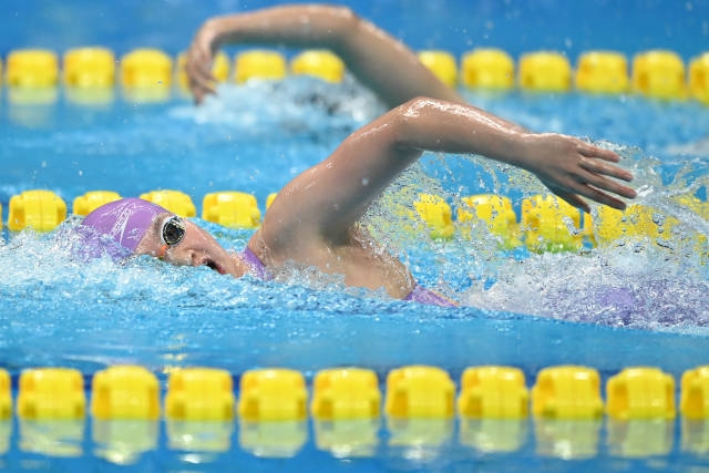 9月25日，中国选手李冰洁在女子200米自由泳预赛中。新华社发