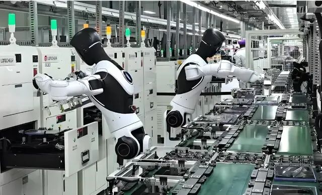 人形机器人量产前夜：成本、场景、生态，商业化还差几步？