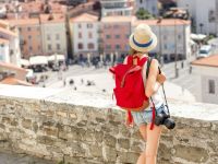 别再比剪刀手拍照了！专家提醒：你的指纹信息可能被泄露了