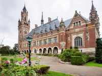 阿姆斯特丹机场数百航班取消，中荷航线部分受阻