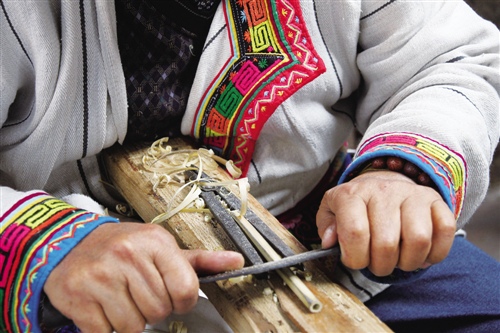 不知何处羌笛起