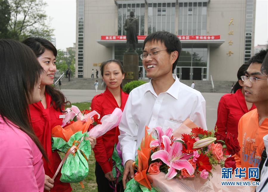 （新华全媒头条·图文互动）（3）用青春书写新时代的荣光——以习近平同志为核心的党中央关心青年成长成才纪实